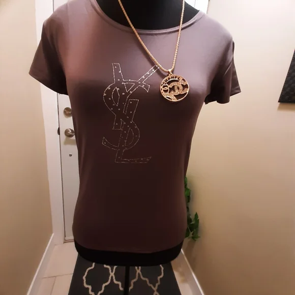 Tops - Picture 2 of 3